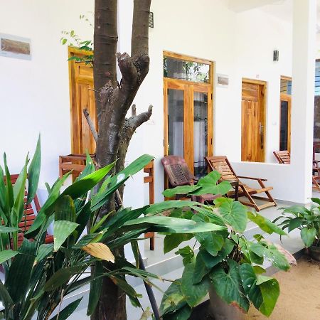 Tropicana Home Stay Arugam Bay Exteriör bild