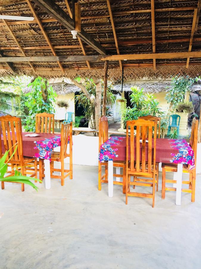 Tropicana Home Stay Arugam Bay Exteriör bild
